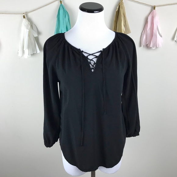 Velvet by Graham /& Spencer Avalon Lace Up Blouse Brand